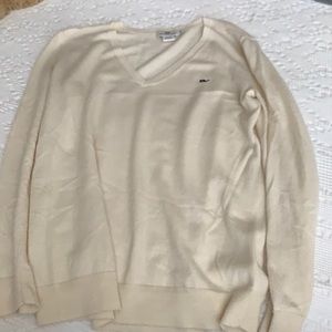Woman’s lightweight vneck off white sweater